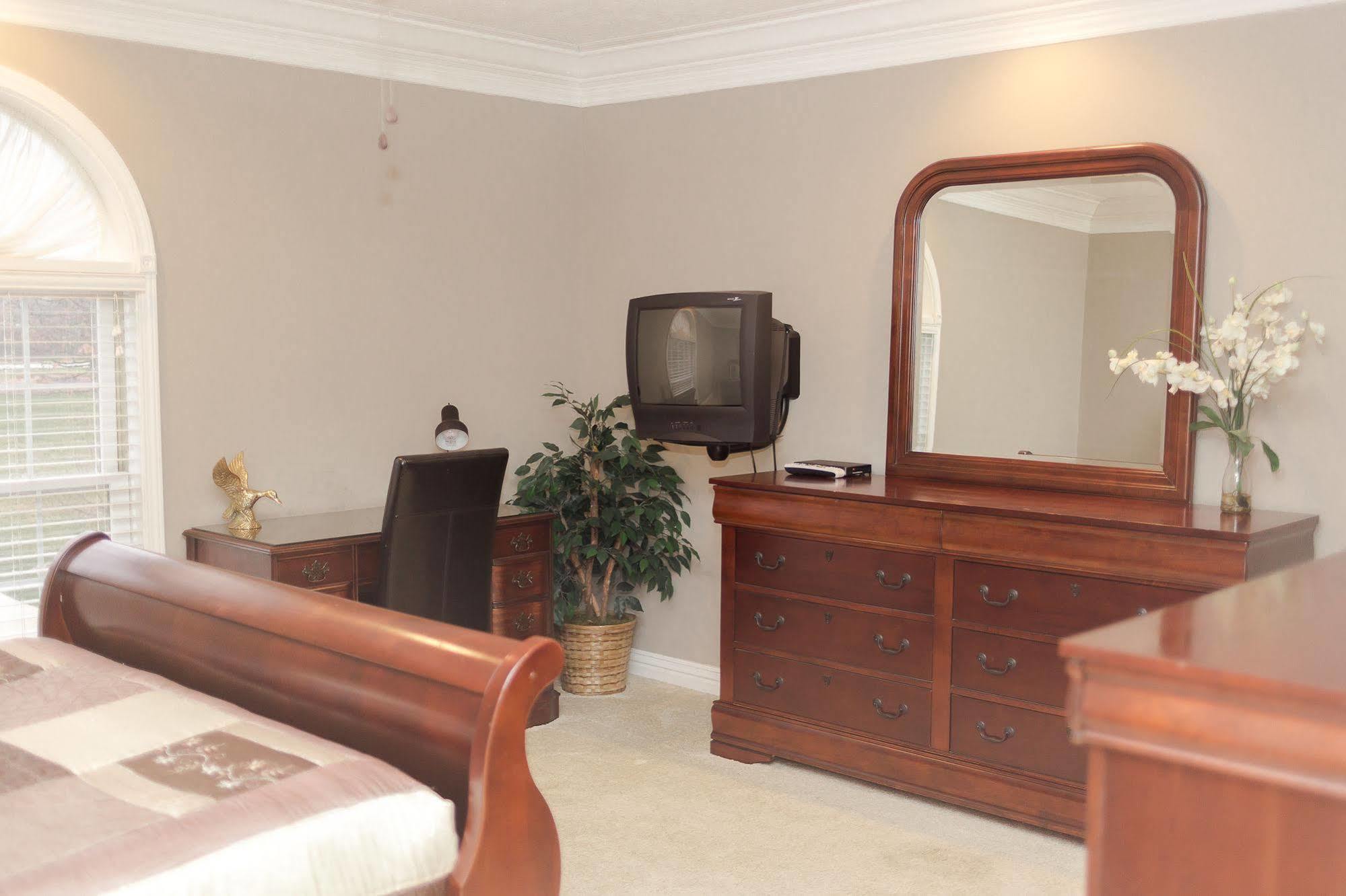 Lafayette Grand Manor Apartment Waynesville Ngoại thất bức ảnh